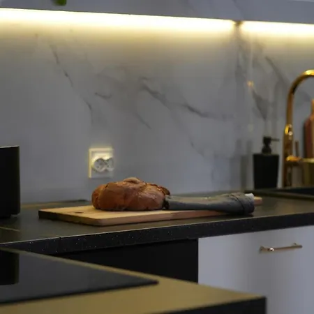 Flowers By Kramm -apartament W Centrum Poznania 아파트