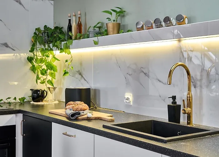 Flowers Apartment By Kramm -Apartament W Centrum Poznania